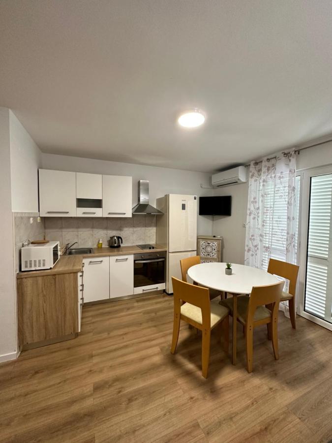 Apartments Villa Ohana Kaštela 外观 照片